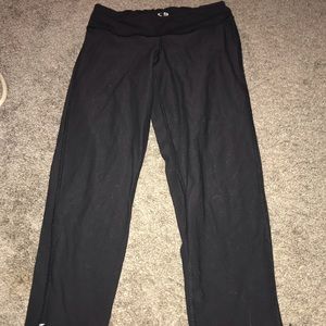 black cropped leggings